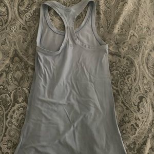 Women’s Lululemon tank
